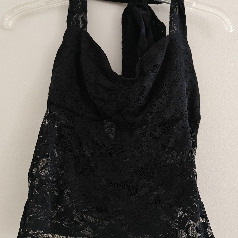ReoRia Black Lace Top